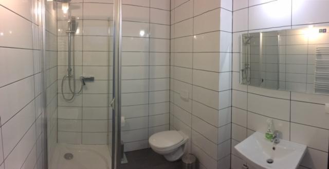 Essenza Party Center Bed & Breakfast Swidnica  ภายนอก รูปภาพ